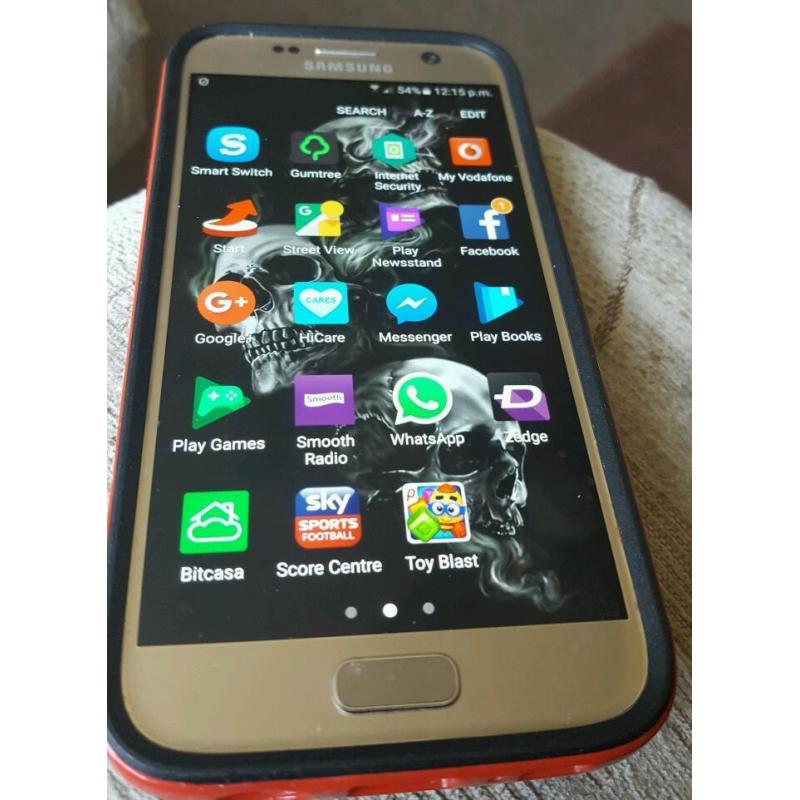 Samsung galaxy s7 in gold for sale