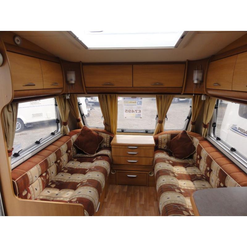 2005 Swift Challenger 500 fixed bed caravan