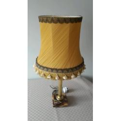 Table lamp