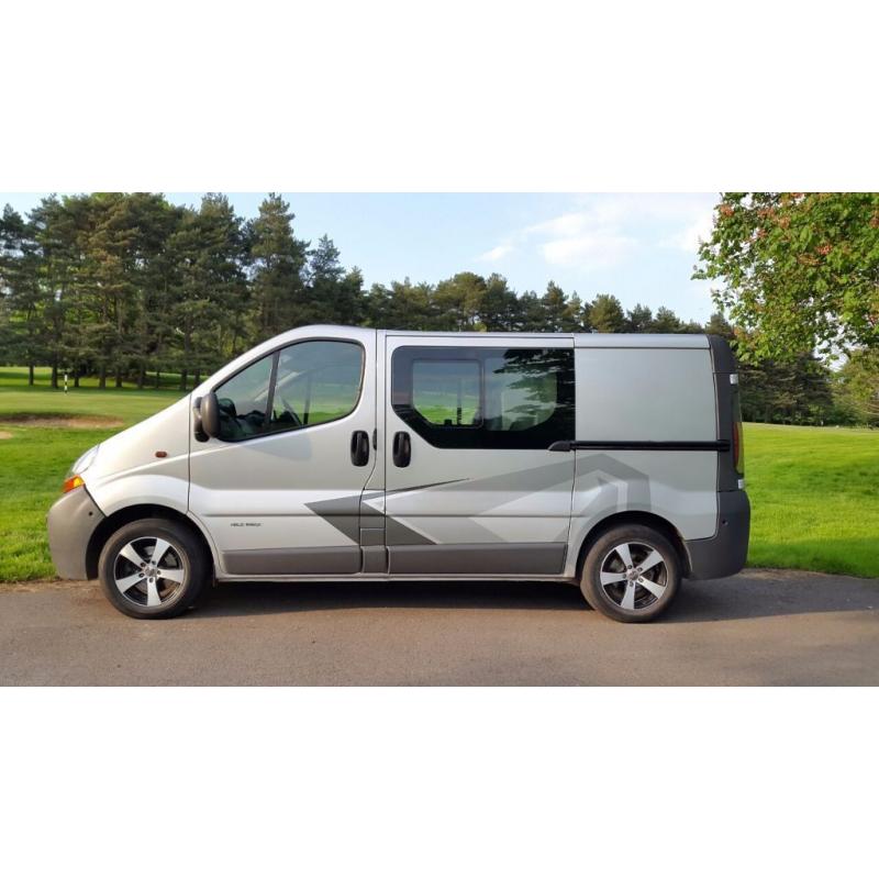 RENAULT TRAFIC 140 DCI 6 SEATS