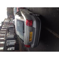 Avensis 2005 2.0 d4d long mot