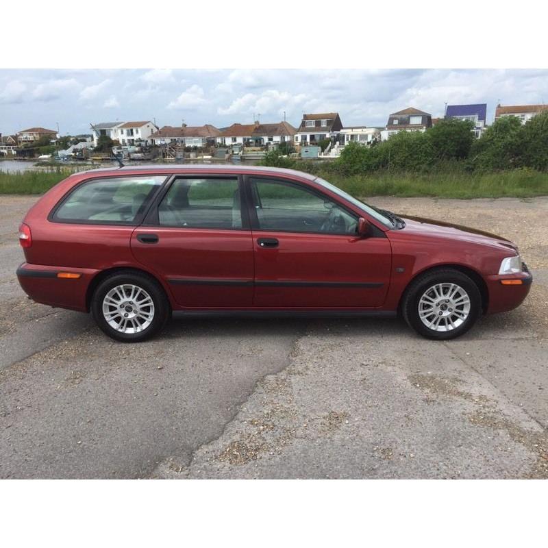 VOLVO V40 1.8S Estate Car AUTOMATIC only 79,066 miles