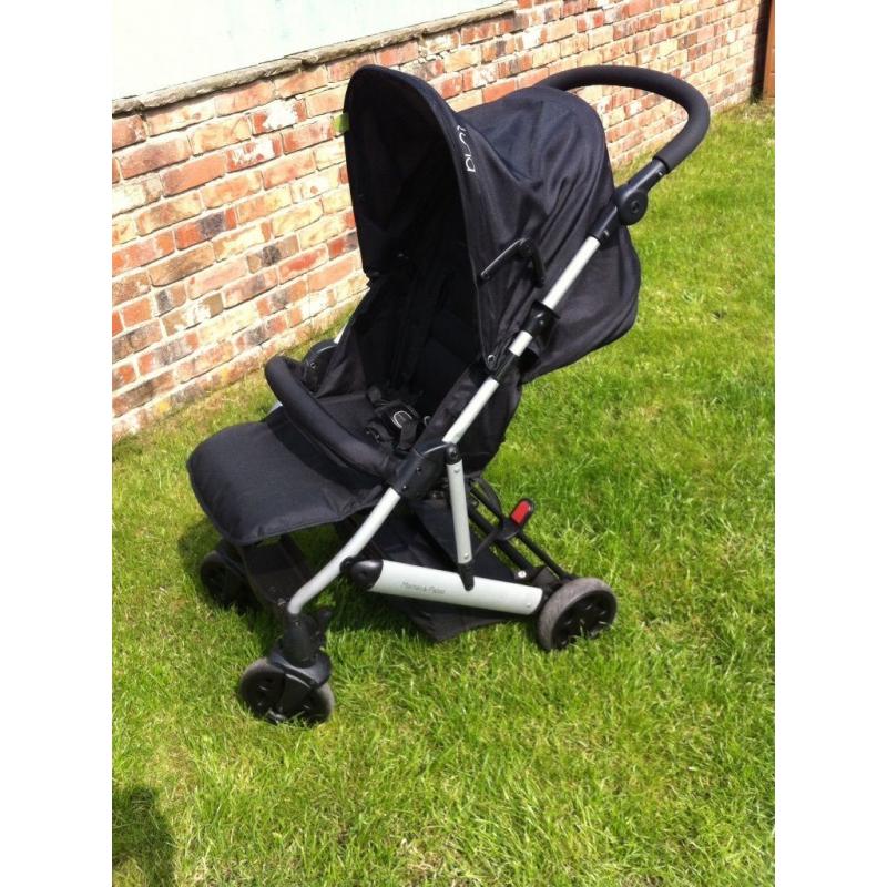 Mamas and Papas Luna pushchair in Black - in Excellent Condition!