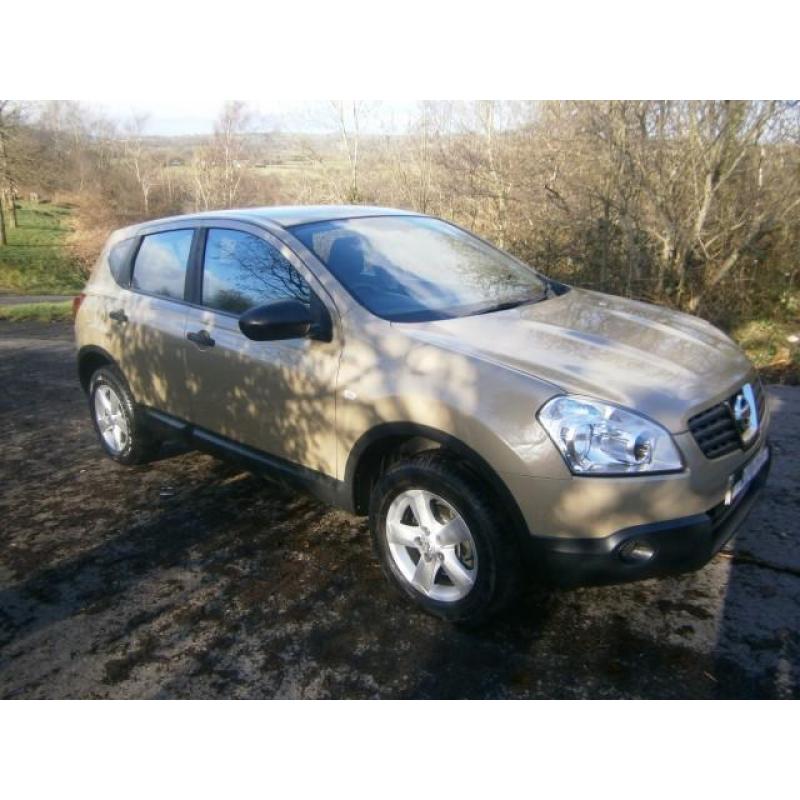 Nissan Qashqai 2.0dCi 4WD auto Visia