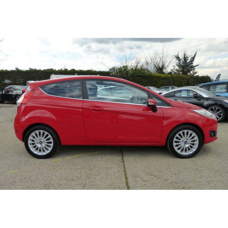 Ford Fiesta 1.0 ECOBOOST S/S TITANIUM, FFSH, ONE LADY OWNER, LOW MILES!!!!