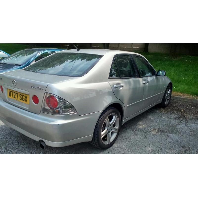 LEXUS IS200 SE AUTOMATIC