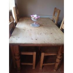 rustic farmhouse table & chairs