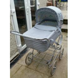 VINTAGE SILVER CROSS PRAM