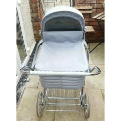 VINTAGE SILVER CROSS PRAM