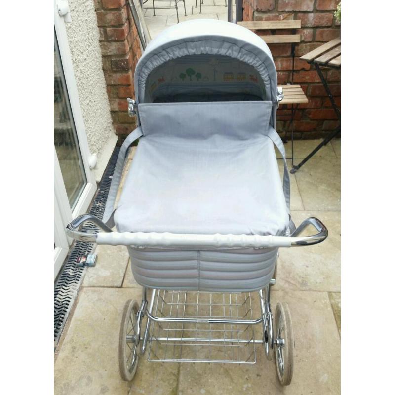 VINTAGE SILVER CROSS PRAM