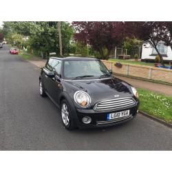 Mini Cooper 2010 Black 1.6L Pepper Pack (32k LOW mileage) only 1 female owner