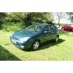 Ford Focus1.6 Zetec with full years MOT..... now reduced price