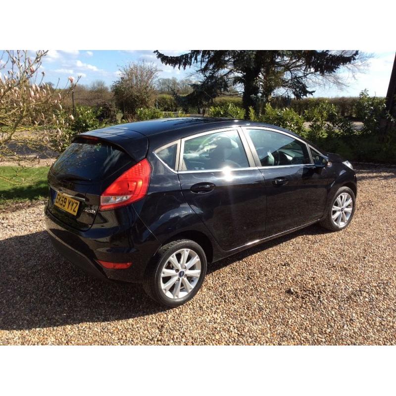 FORD FIESTA 1.25 ZETEC 2009 59 FSH 1 OWNER (black) 2009