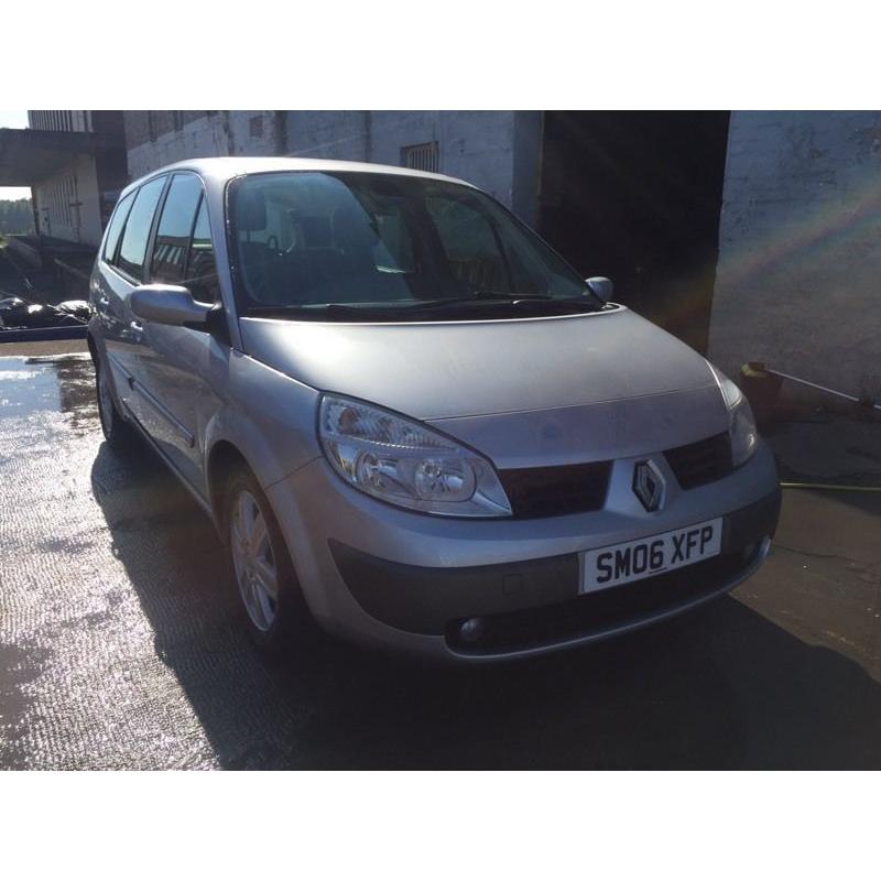 Bargain Renault grand scenic dynamique, full years MOT no advisories 7 seater low miles!