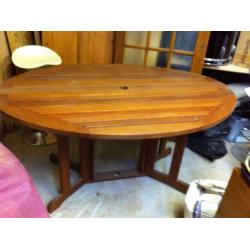 Beautiful hardwood folding garden table in excellent condition