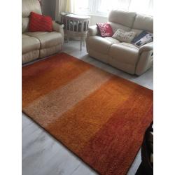 Big woollen carpet/rug 240cm x 172cm