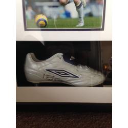 SIGHNED ROBBIE KEANE BOOT!