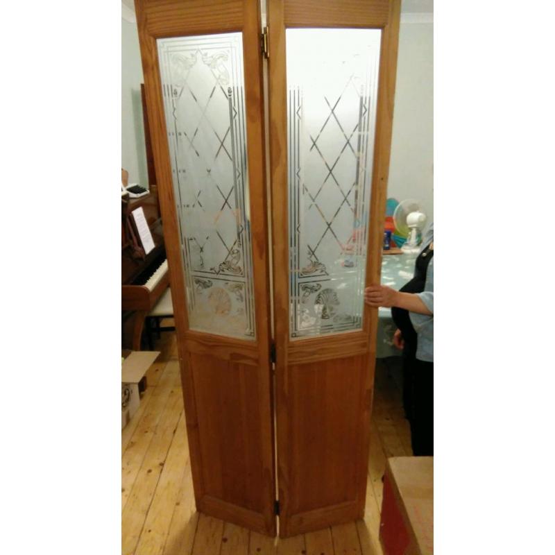 Pine folding door with art deco style glass