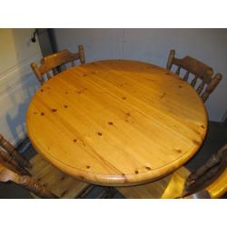 ROUND SOLID PINE FARMHOUSE STYLE PEDESTAL EXTENDING DINING TABLE WITH FOUR 4 CHAIRS FREE DELIVERY