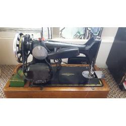 Heavy Duty Singer 201k Electric Domestic Sewing machine