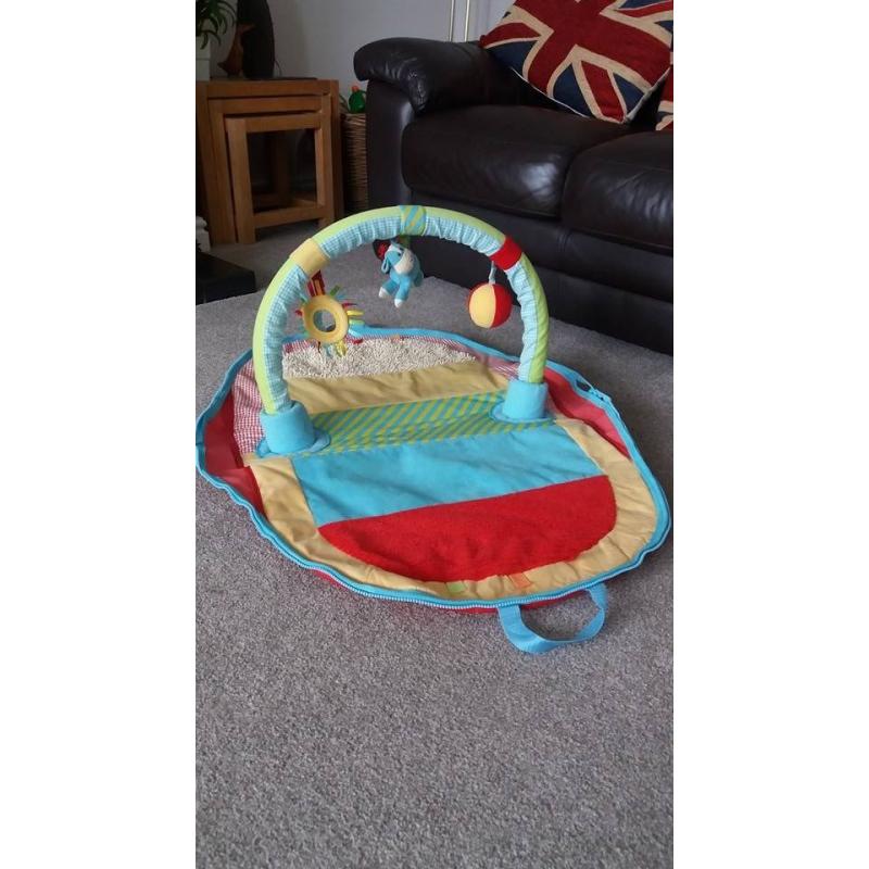 ELC travel play mat