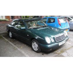 MERCEDES E220 CDI 1999 + 4 ALLOYS WITH GOOD TYRES