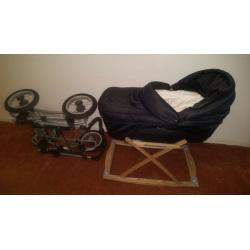 Silver Cross Sleepover Deluxe pram and moses basket