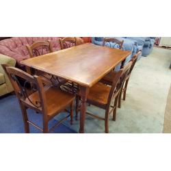 Big Table & 6 Chairs in Great Condition