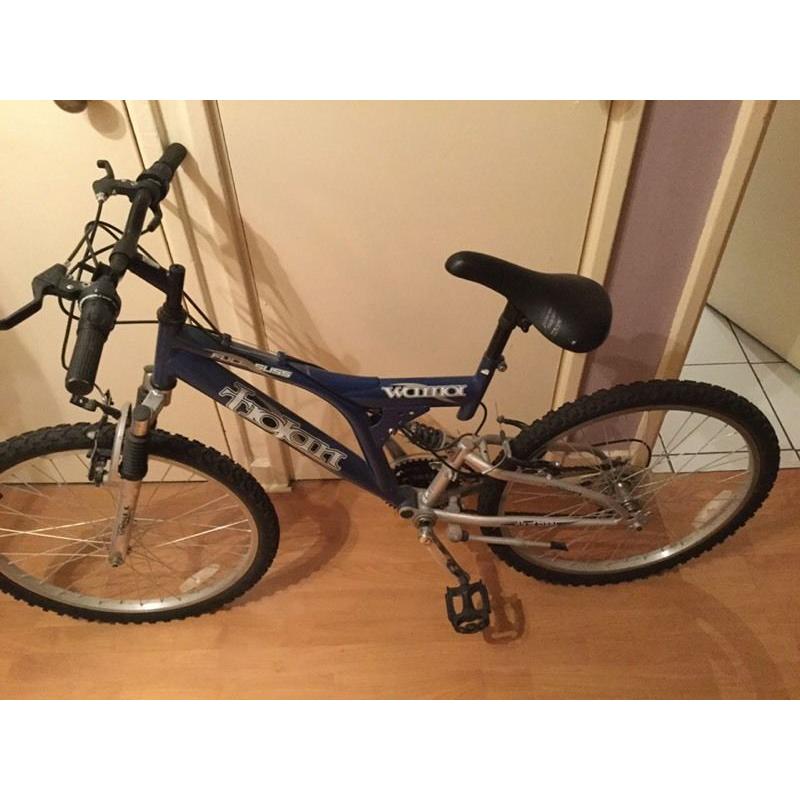 Nearly new teens mountain bike