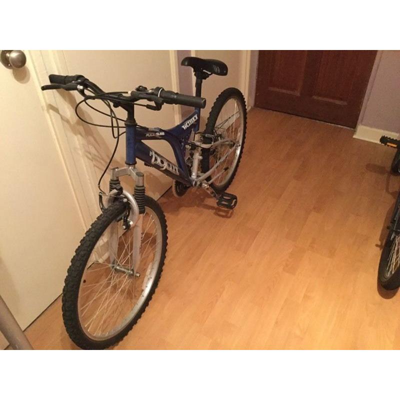 Nearly new teens mountain bike