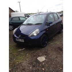 Honda jazz one owner car driveway loads spent ideal spares of repair the back bumper driveaway