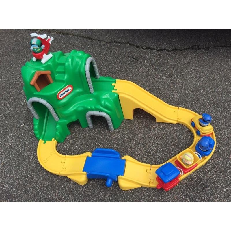 Little tikes train and car set