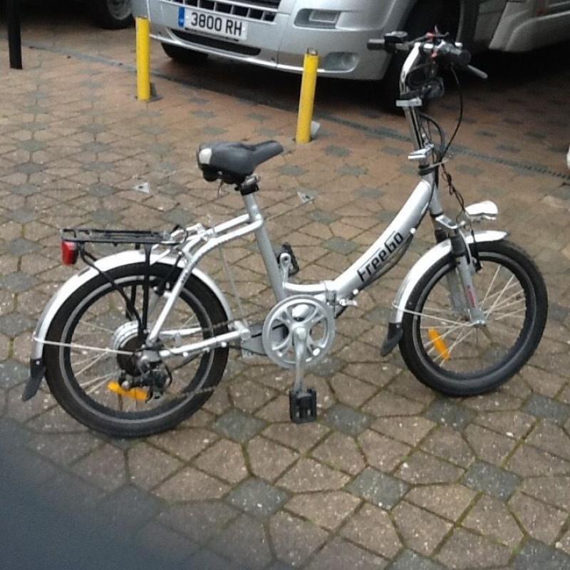 Folding electric bike