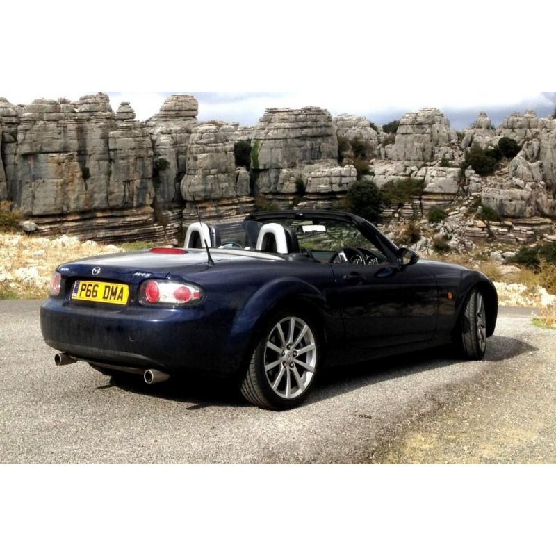 Mazda MX5 MK3 2.0i sports convertible 158bhp 6 speed.