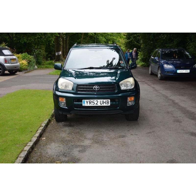 Toyota RAV 4 2.0VVTI, Met. Green, Auto, Leather, Alloy, E/Windows, Mirrors, S/Roof, CD, 2 owners