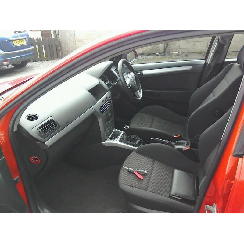 07 Vauxhall Astra Diesel Sri 5 door Moted April 2017( can be viewed inside anytime)