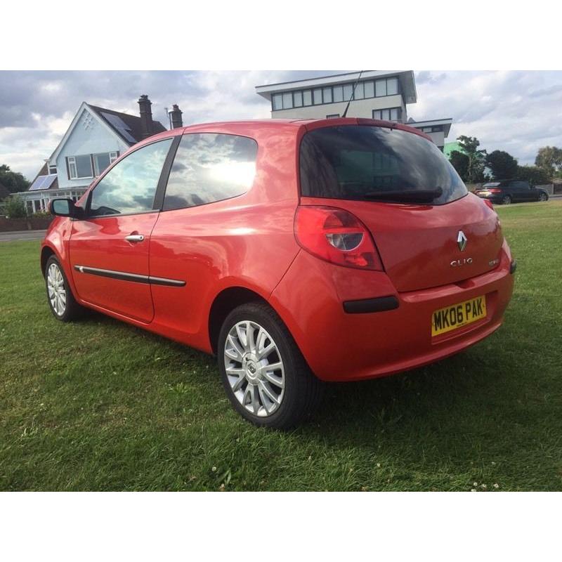 renault clio 1.4 16v LONG MOT STAMPED SERVICE HISTORY ONLY 73000 miles