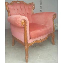 French Louis style arm chair in vgc and very comfortable can deliver