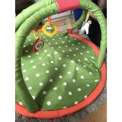 Mamas and Papas play mat