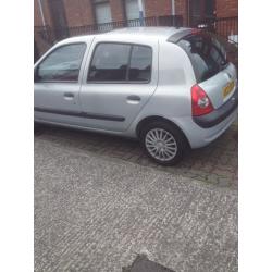 Renault Clio full years MOT