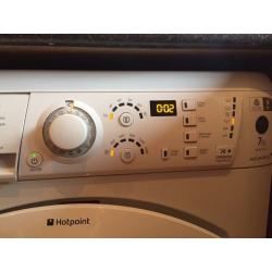 Hotpoint Aquarius + 7kg Eco tech washing machine