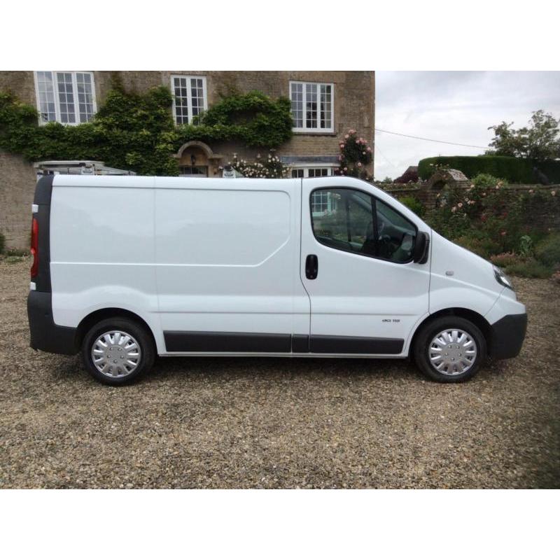 Renault Trafic 2.0TD SL27dCi 115