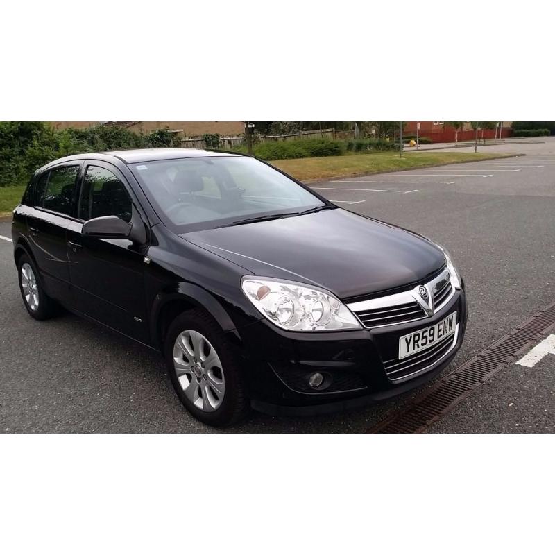 VAUXHALL ASTRA CLUB 16V TWINPORT 5 DOOR HATCHBACK 1364cc (2009) PETROL