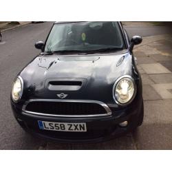 Mini Cooper s 1.6 turbo 2009 model great spec panaramic roof xeons fully loaded !!! 1 lady owner !!!