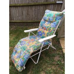 Garden loungers floral design