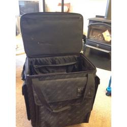 Wheelie case pampered chef