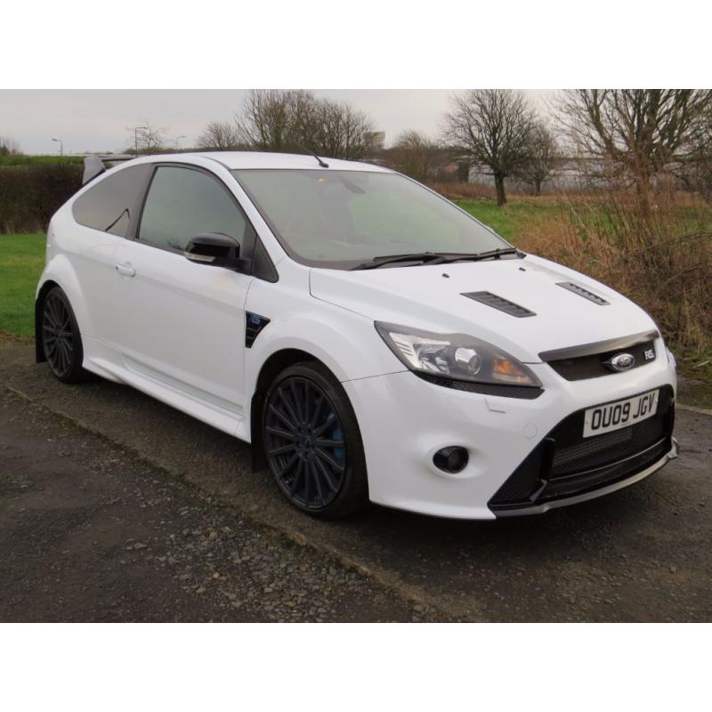 !!ICE WHITE!! 2009 FORD FOCUS RS / 12 MONTHS MOT / FULL SERVCE HISTORY / SAT NAV / RECARO SEATS