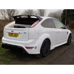 !!ICE WHITE!! 2009 FORD FOCUS RS / 12 MONTHS MOT / FULL SERVCE HISTORY / SAT NAV / RECARO SEATS