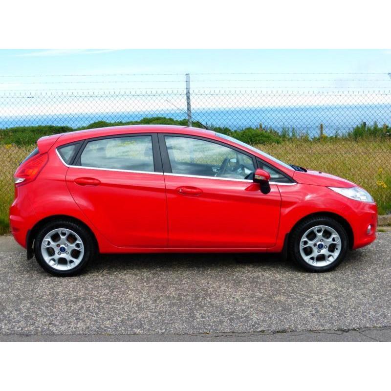 Ford Fiesta 1.4TDCi ( 70ps ) DPF 2012.5MY Zetec