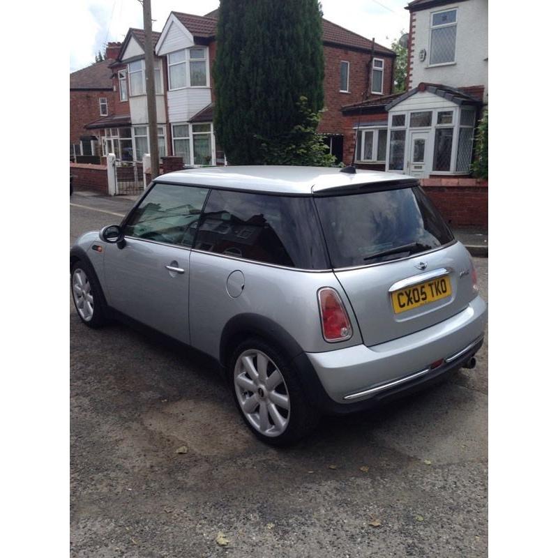 QUICK SALE MINI COOPER 1.6 CHILLI FULLYLOEDED HPI CLEAR GREAT CAR ??